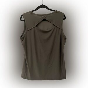 14th & Union‎ Back Cutout Athletic Tank Poly Blend Stretch Large